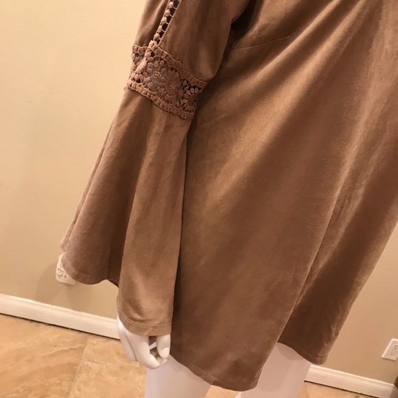 New Directions Faux Suede Brown Top Womens Plus Size 0X XL Bell Sleeve Retro - Picture 5 of 15